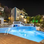 Penzion Entire Private Unit Sea View (adults Only) 4*