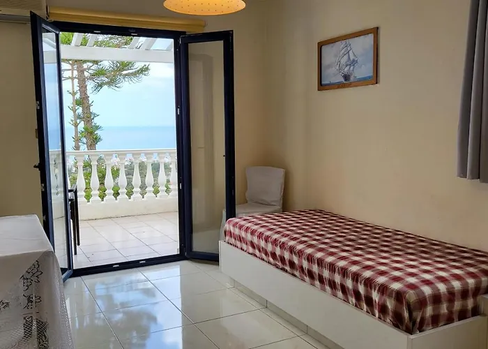 Entire Private Unit Sea View (adults Only) Hersonissos (Crete)